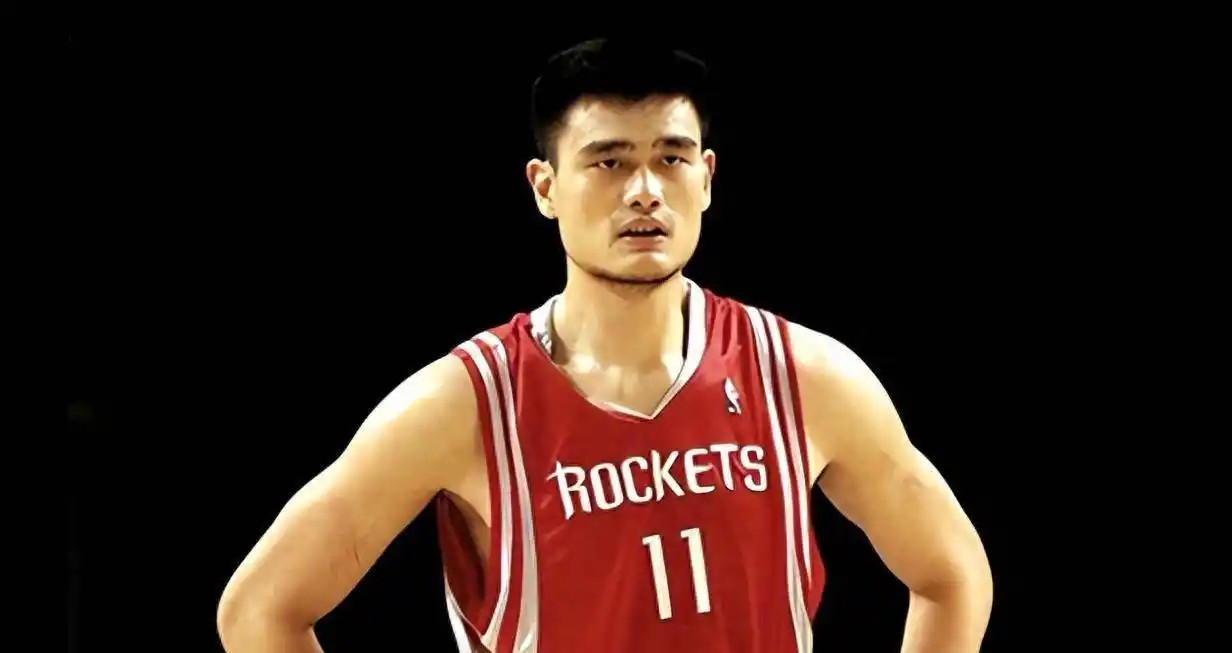 姚明NBA生涯回顾_姚明nba打了几年_姚明退役金及公益事迹