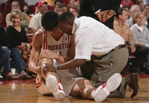 姚明NBA生涯回顾_姚明退役金及公益事迹_姚明nba打了几年
