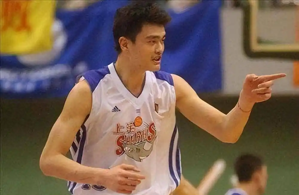 姚明nba打了几年_姚明退役金及公益事迹_姚明NBA生涯回顾