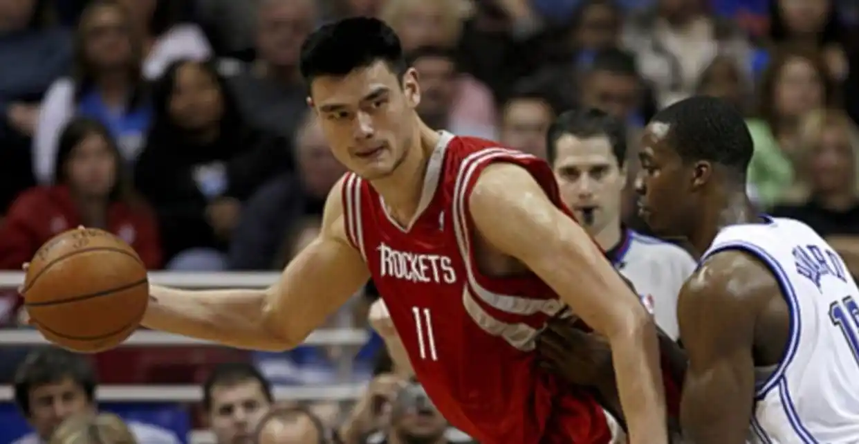姚明nba打了几年_姚明退役金及公益事迹_姚明NBA生涯回顾