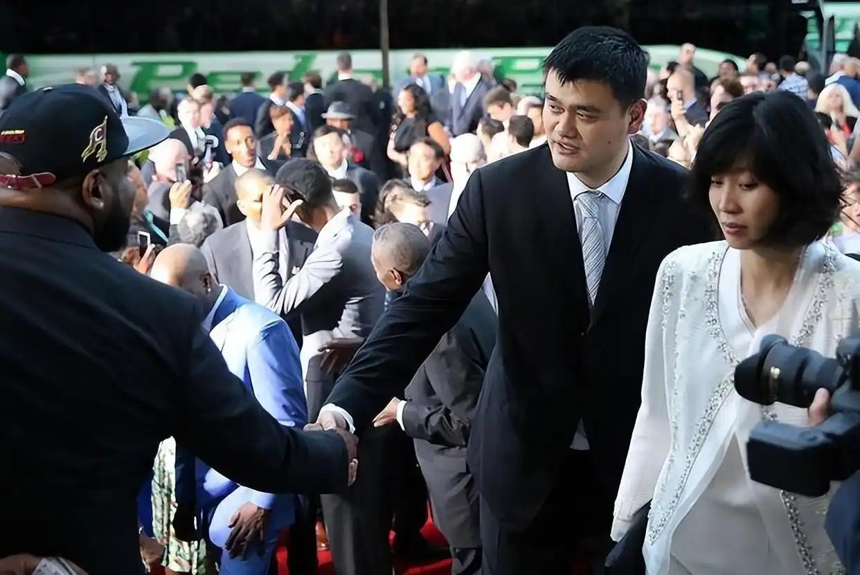 姚明NBA退休金_姚明nba打了几年_姚明篮球生涯成就