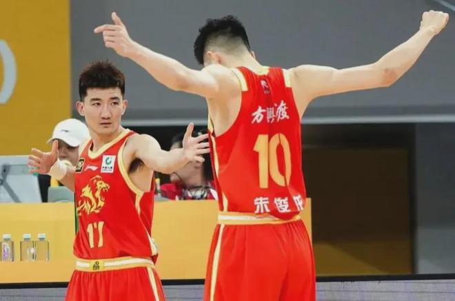 CBA总决赛票价奖金曝光广东辽宁能借此重塑青春风暴