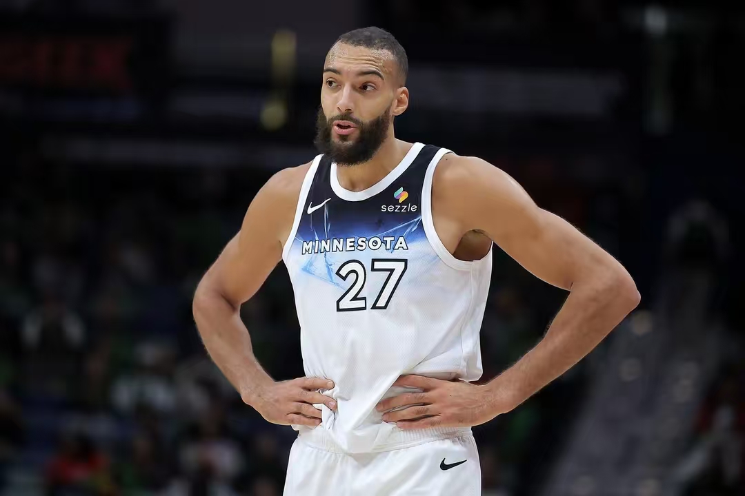 NBA中锋分档_美媒中锋实力排名_nba现役中锋