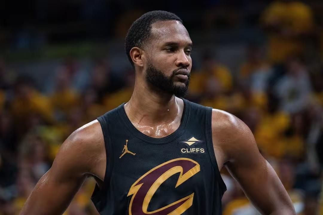 nba现役中锋_美媒中锋实力排名_NBA中锋分档