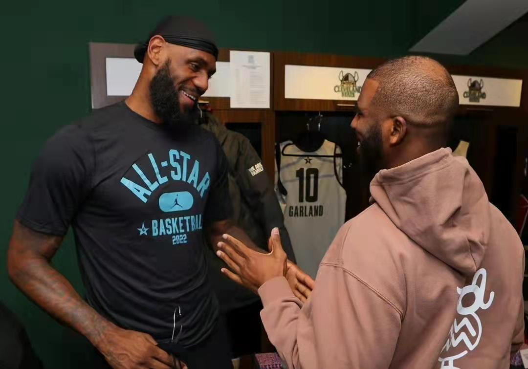 nba总助攻排名_魔术师约翰逊NBA助攻记录_NBA季后赛历史助攻榜前5排名