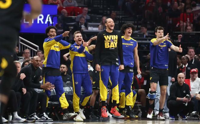 nba骑士vs火箭_NBA勇士队火箭队季后赛对决_勇士队火箭队系列赛历史战绩