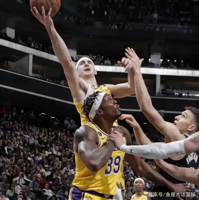 湖人卡鲁索表现分析_nba卡鲁索_NBA卡鲁索合同