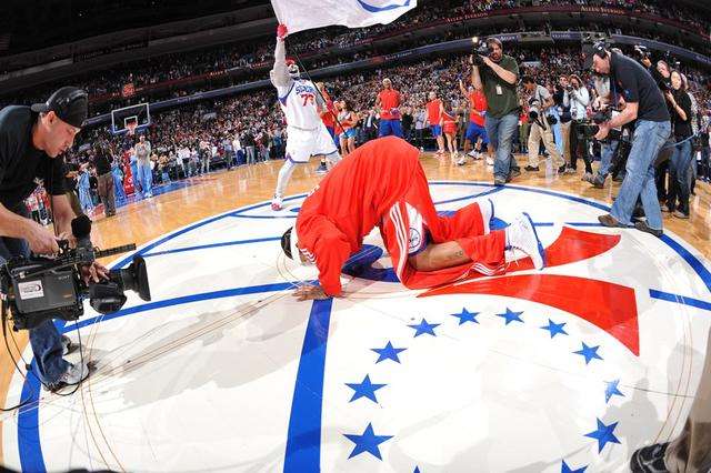 艾弗森NBA生涯回顾_四大分卫艾弗森_艾弗森nba首秀