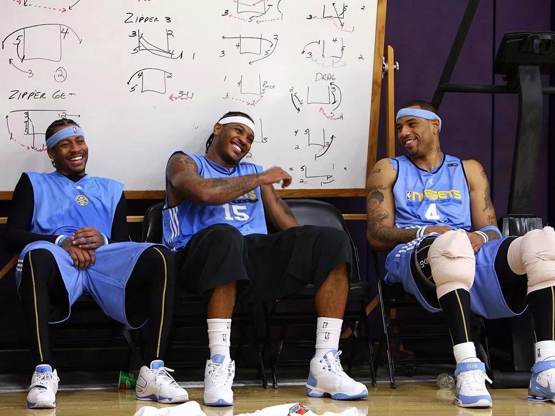 四大分卫艾弗森_艾弗森NBA生涯回顾_艾弗森nba首秀