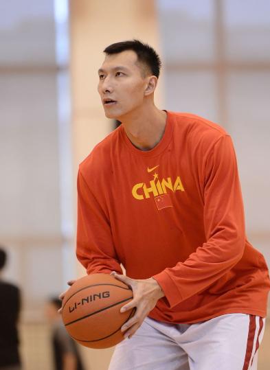 易建联舆论风波_央视冷处理易建联_易建联去nba了吗