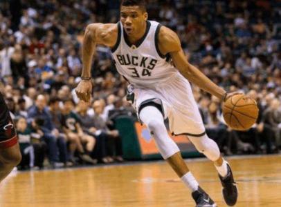 NBA过人技巧_杜兰特过人技巧_nba现役过人谁厉害