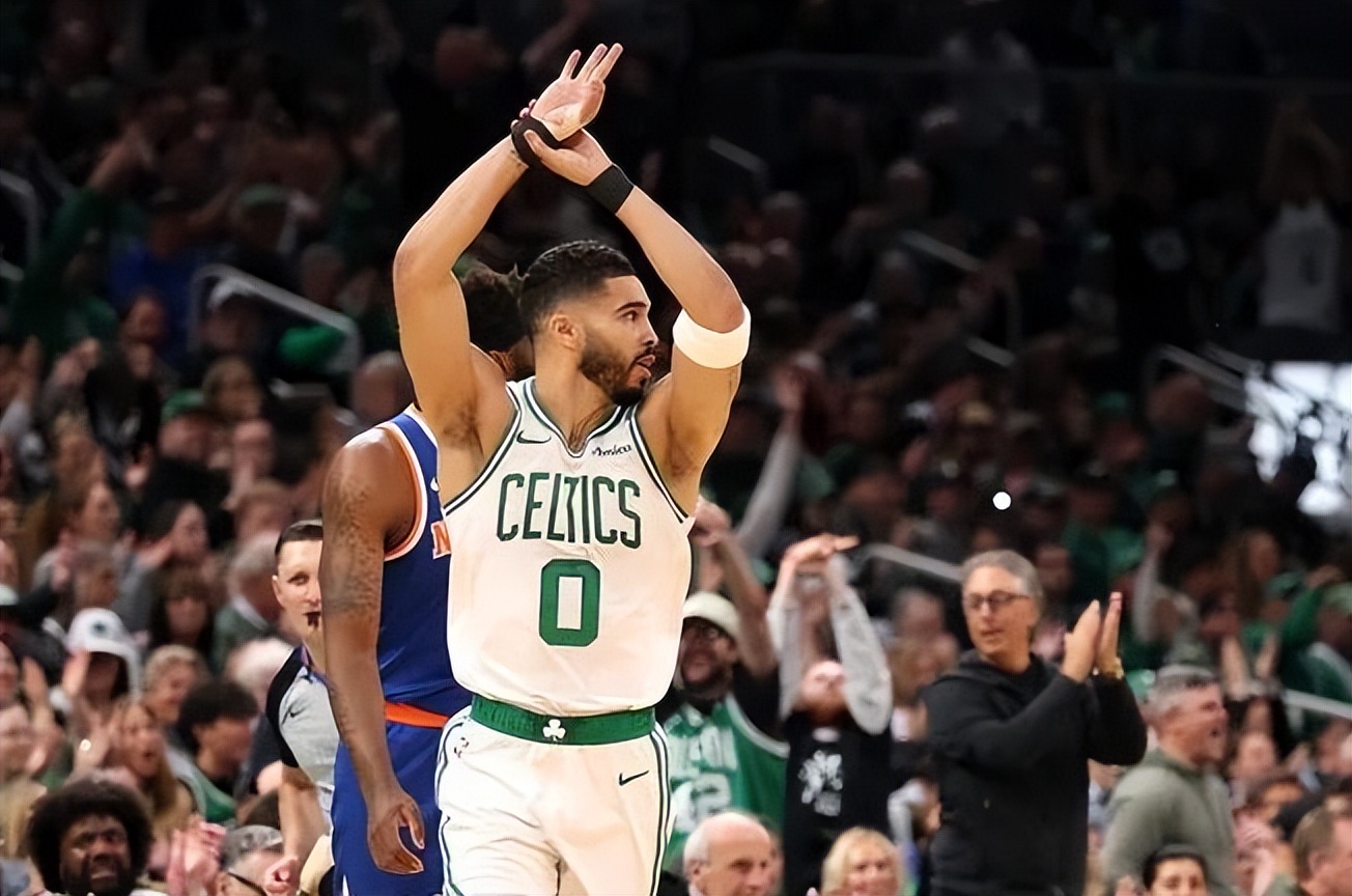 nba球星数据排名_詹姆斯NBA总冠军_NBA小前锋历史排名