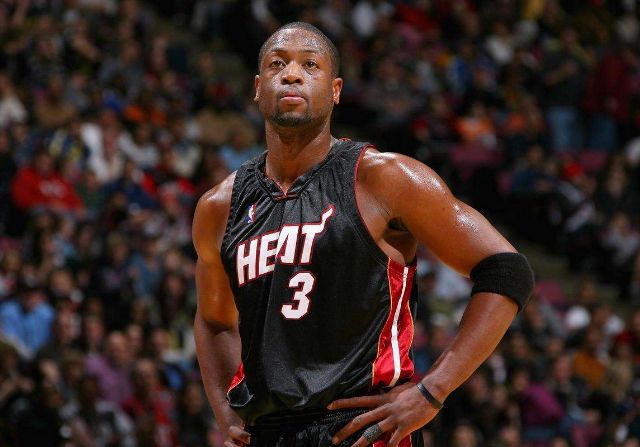 韦德职业生涯数据统计_nba韦德巅峰_韦德NBA历史地位