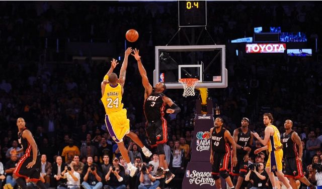 韦德NBA历史地位_韦德职业生涯数据统计_nba韦德巅峰