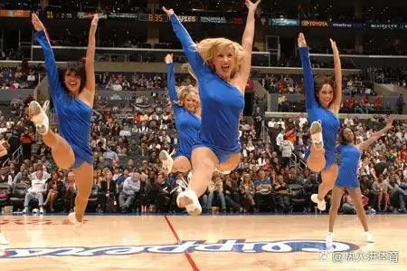 nba啦啦队工资_NBA啦啦队收入_NBA球童工作内容