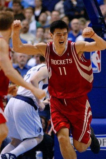 易建联姚明nba_姚明NBA生涯数据_NBA中国球员高光时刻