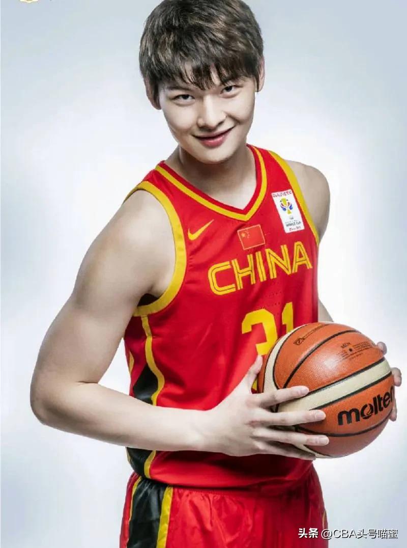中国男篮帅哥球员_cba帅哥排名_郭艾伦实力派球员
