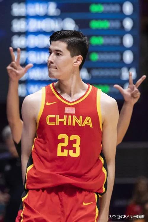 郭艾伦实力派球员_中国男篮帅哥球员_cba帅哥排名