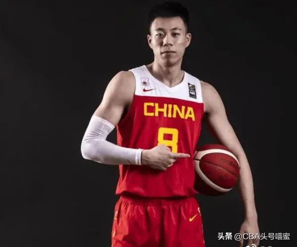 cba帅哥排名_郭艾伦实力派球员_中国男篮帅哥球员