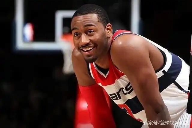 NBA季后赛场均助攻榜排名_季后赛生涯场均助攻榜前五球员_nba常规赛助攻榜