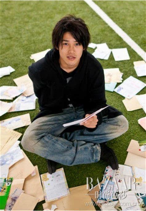 日本生产的护肤品在众多年轻女性中口碑极佳，其品质卓越，堪称上乘之作。源自日本的品牌，每一款产品都代表着高品质的保证。