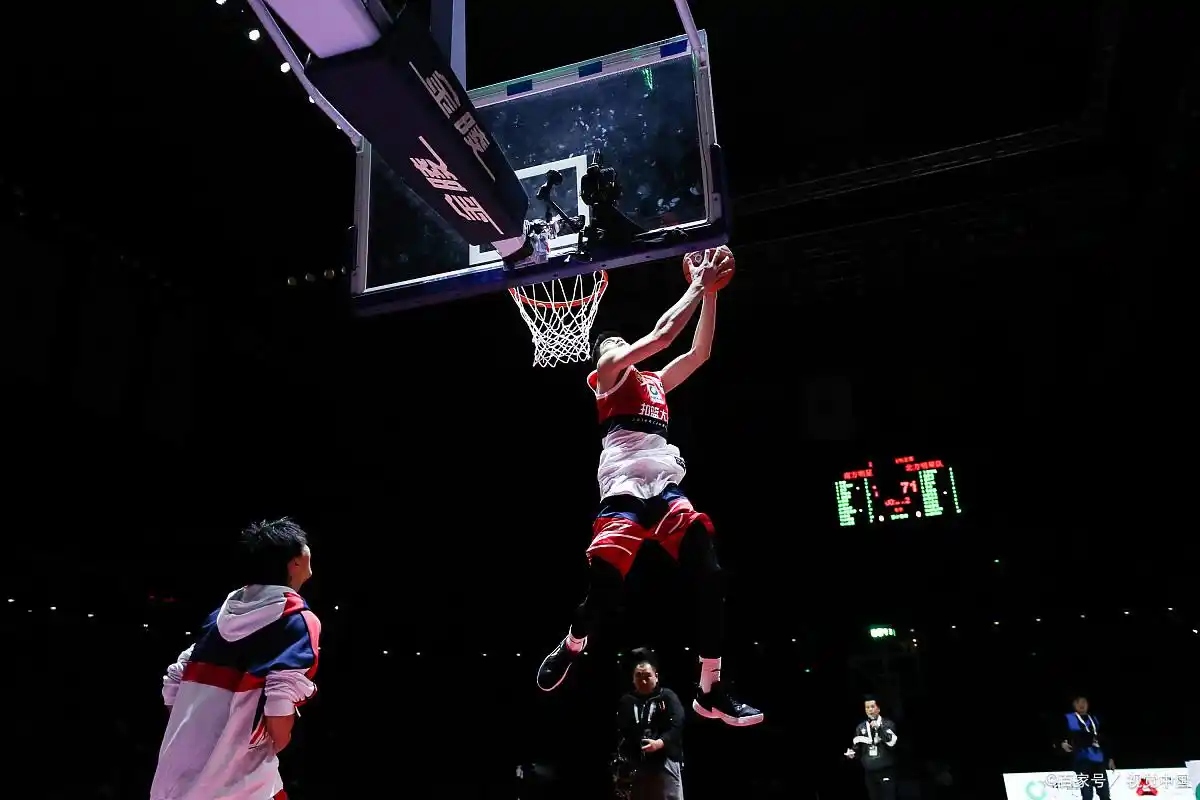 NBA门票销售收入分析_NBA球队商业运营模式_nba如何盈利