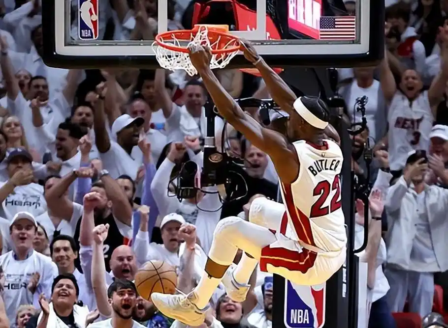 nba单赛季得分榜_NBA季后赛单场得分记录_现役季后赛单场得分排行