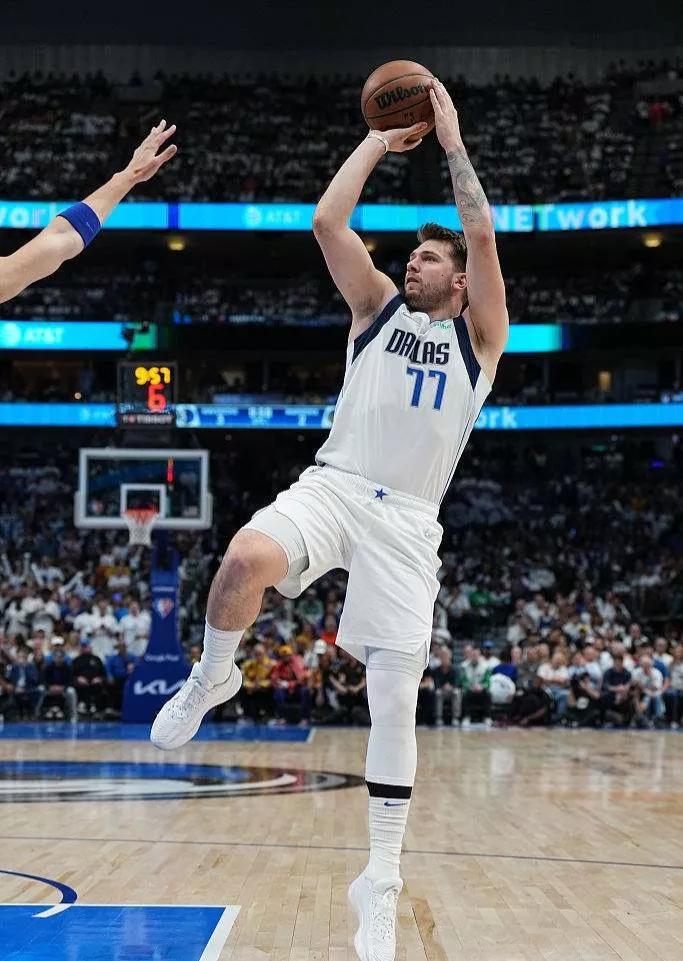 nba现役最低的球员_NBA生涯首发球员统计_NBA无替补生涯球员