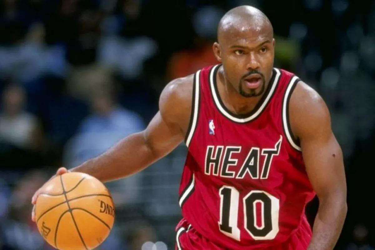 nba运球技巧_ NBA运球技巧盘点 _