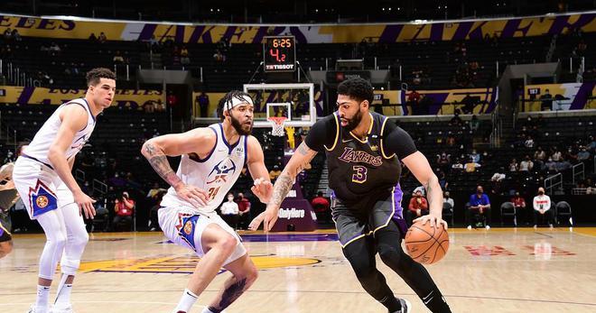 nba地板品牌_NBA地板材质_北美枫木地板标准