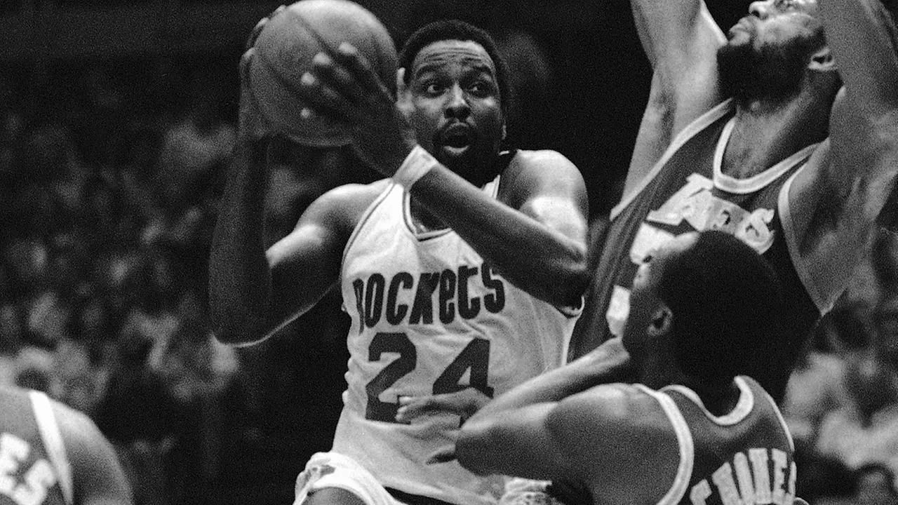 科比退役球衣历史_NBA球星多队退役球衣_nba各球队退役球衣