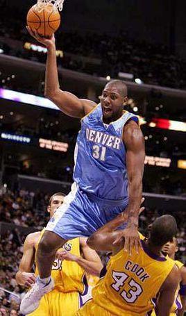 篮球进攻犯规判罚_NBA投篮犯规规则_nba判罚规则