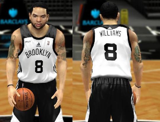 NBA2K14 怎么晃人掌握此方法成功率 80%