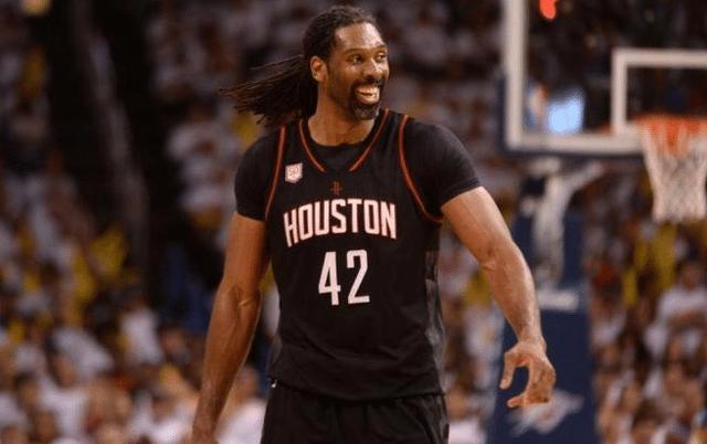NBA贫寒球员家境_NBA球员家庭背景_NBA球员最穷的是
