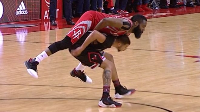 NBA假摔严惩新规_nba假摔_詹姆斯假摔退役传闻