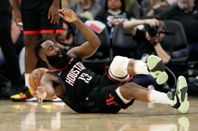 詹姆斯假摔退役传闻_nba假摔_NBA假摔严惩新规