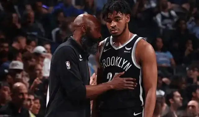 NBA夺冠非偶然篮网得分如探囊取物防守却漏洞百出