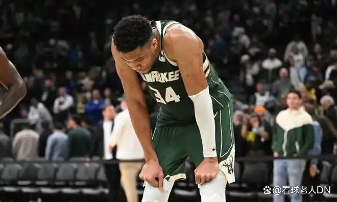 克莱汤普森三分球纪录_NBA常规赛三分球命中纪录_nba三分记录单场球队
