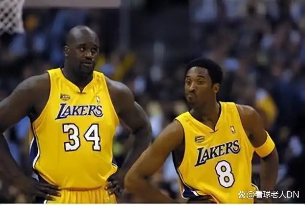 nba三分记录单场球队_NBA常规赛三分球命中纪录_克莱汤普森三分球纪录