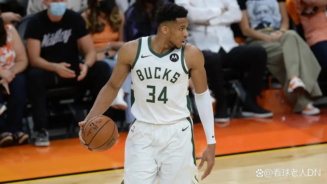 nba三分记录单场球队_NBA常规赛三分球命中纪录_克莱汤普森三分球纪录