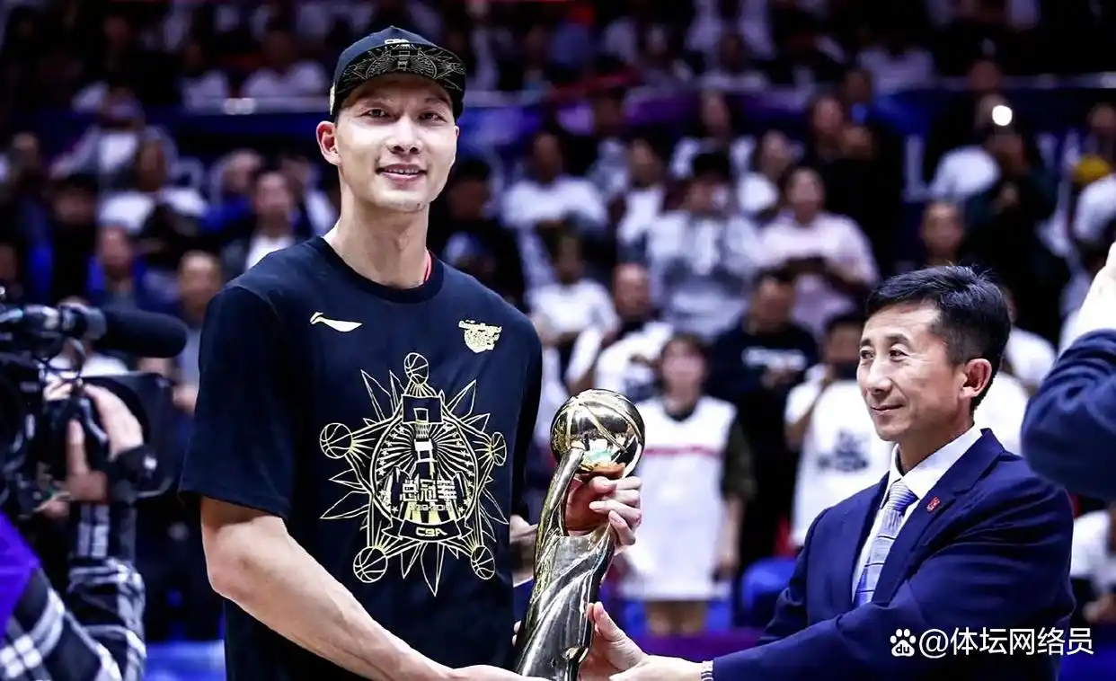 易建联 CBA 总决赛MVP _易建联nba数据_ 易建联 CBA 篮板王 
