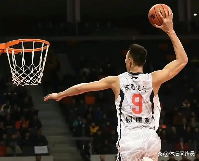 易建联 CBA 总决赛MVP _ 易建联 CBA 篮板王 _易建联nba数据
