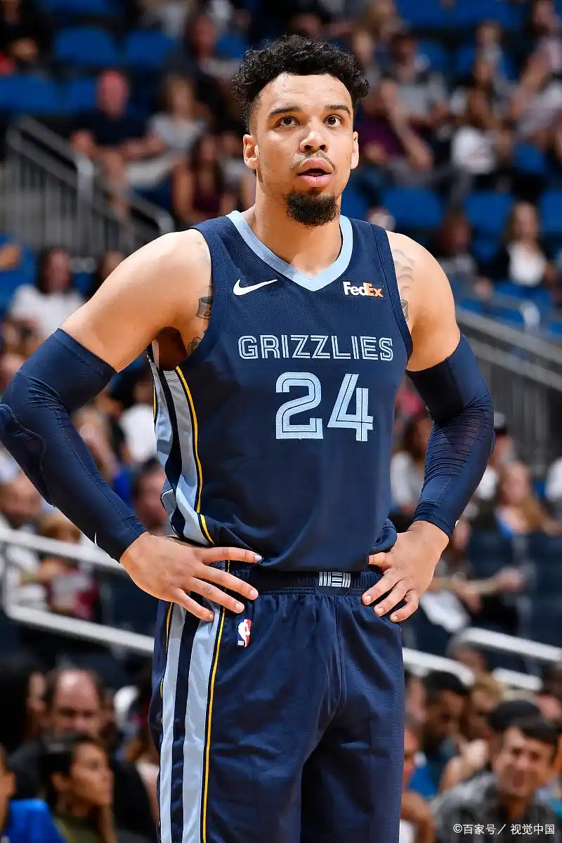 NBA球员身高臂展对比_NBA历史上臂展前十球员_nba最长臂展