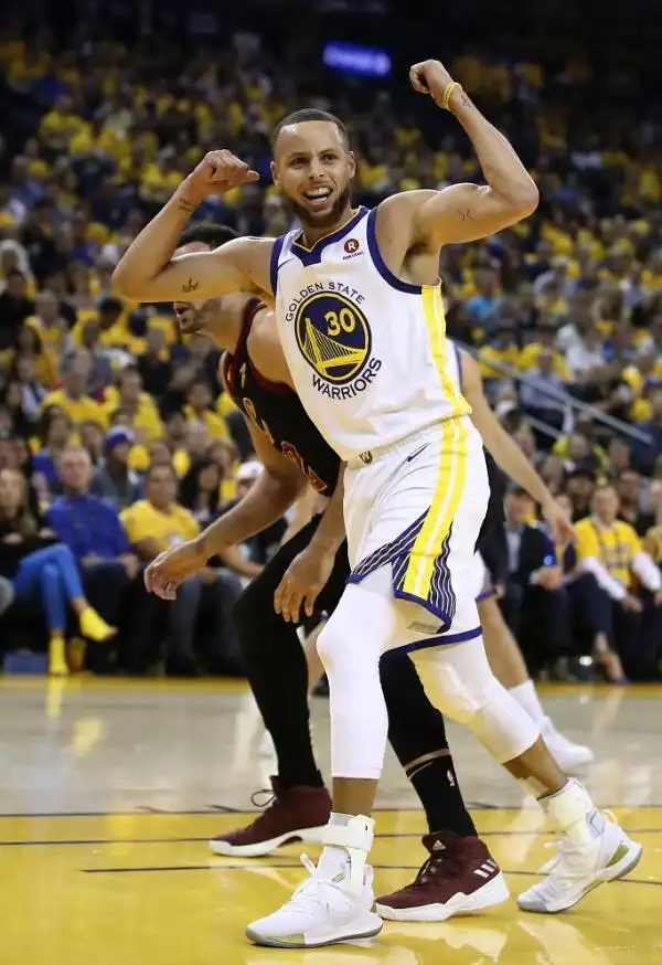 nba总决赛詹姆斯数据_杜兰特詹姆斯对位分析_詹姆斯NBA总决赛纪录