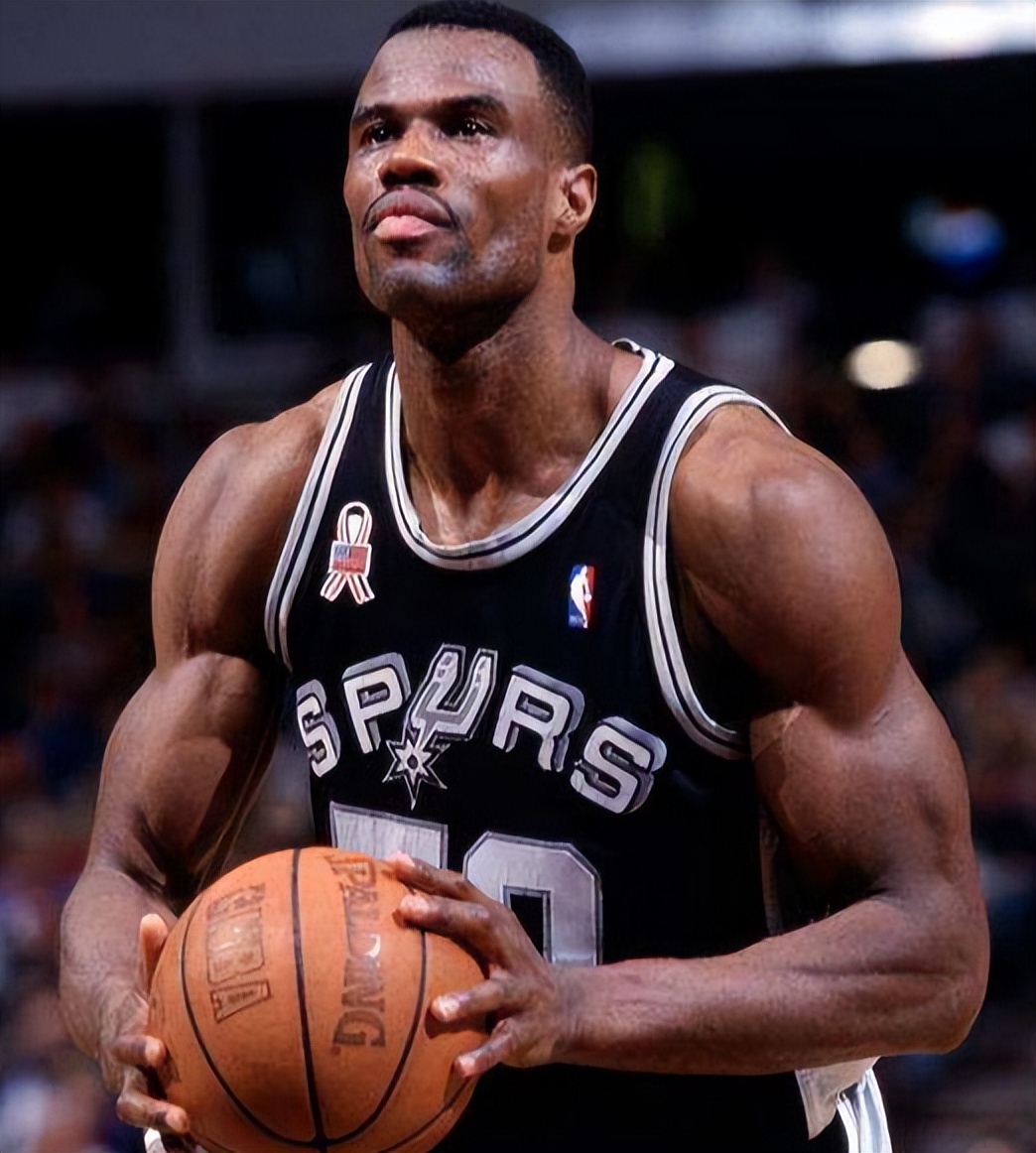 NBA肌肉男_詹姆斯肌肉特点_nba肌肉最好