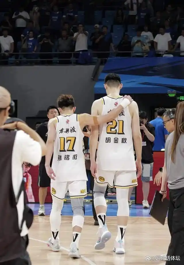 CBA生涯第10年胡金秋终圆梦曾拒NBA邀请他会遗憾吗