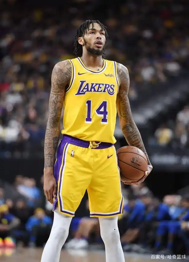 nba最长臂展_NBA臂展最夸张球员_雷吉杰克逊臂展数据