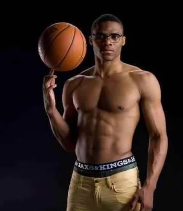 NBA肌肉猛男_NBA五大肌肉球星_nba肌肉最好