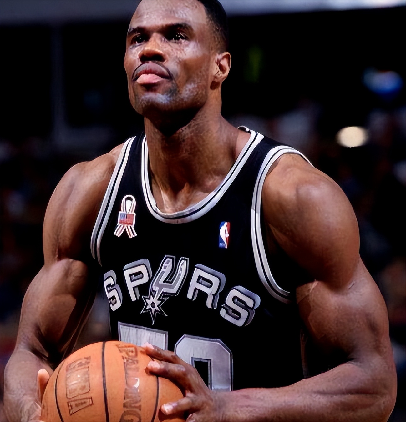 nba肌肉最好_NBA五大肌肉球星_NBA肌肉猛男