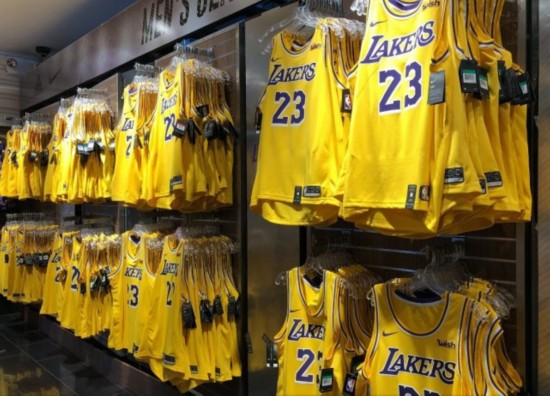 湖人新赛季球衣发布_nba球队复古球衣_勒布朗-詹姆斯球衣设计
